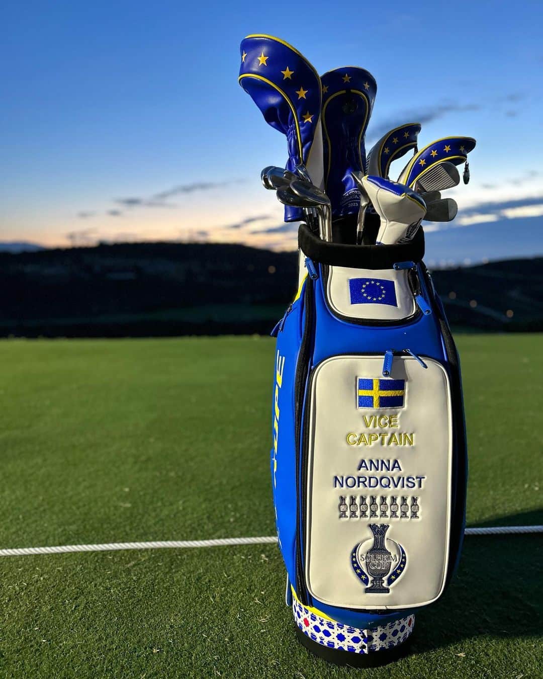 アンナ・ノルドクビストのインスタグラム：「Proud to represent Europe… nothing beats this week! 🇪🇺 @solheimcupeuro ⭐️ ⭐️ ⭐️」