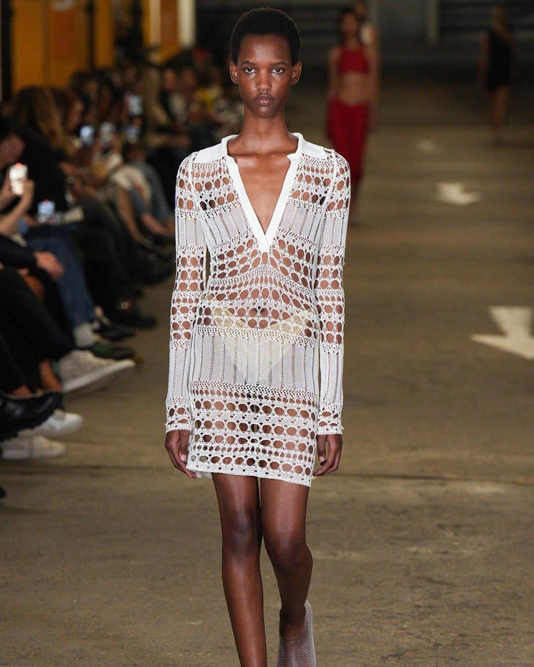 IMG Modelsさんのインスタグラム写真 - (IMG ModelsInstagram)「#RunwayRewind. ⏪ #SurpiyaLele’s #SS24 #LFW #fashionshow starring #KerolynSoares @ednakaribwami #MaryUkech #AfricaGarcia + @laurrreyes. 🇬🇧 #IMGmodels」9月19日 16時54分 - imgmodels