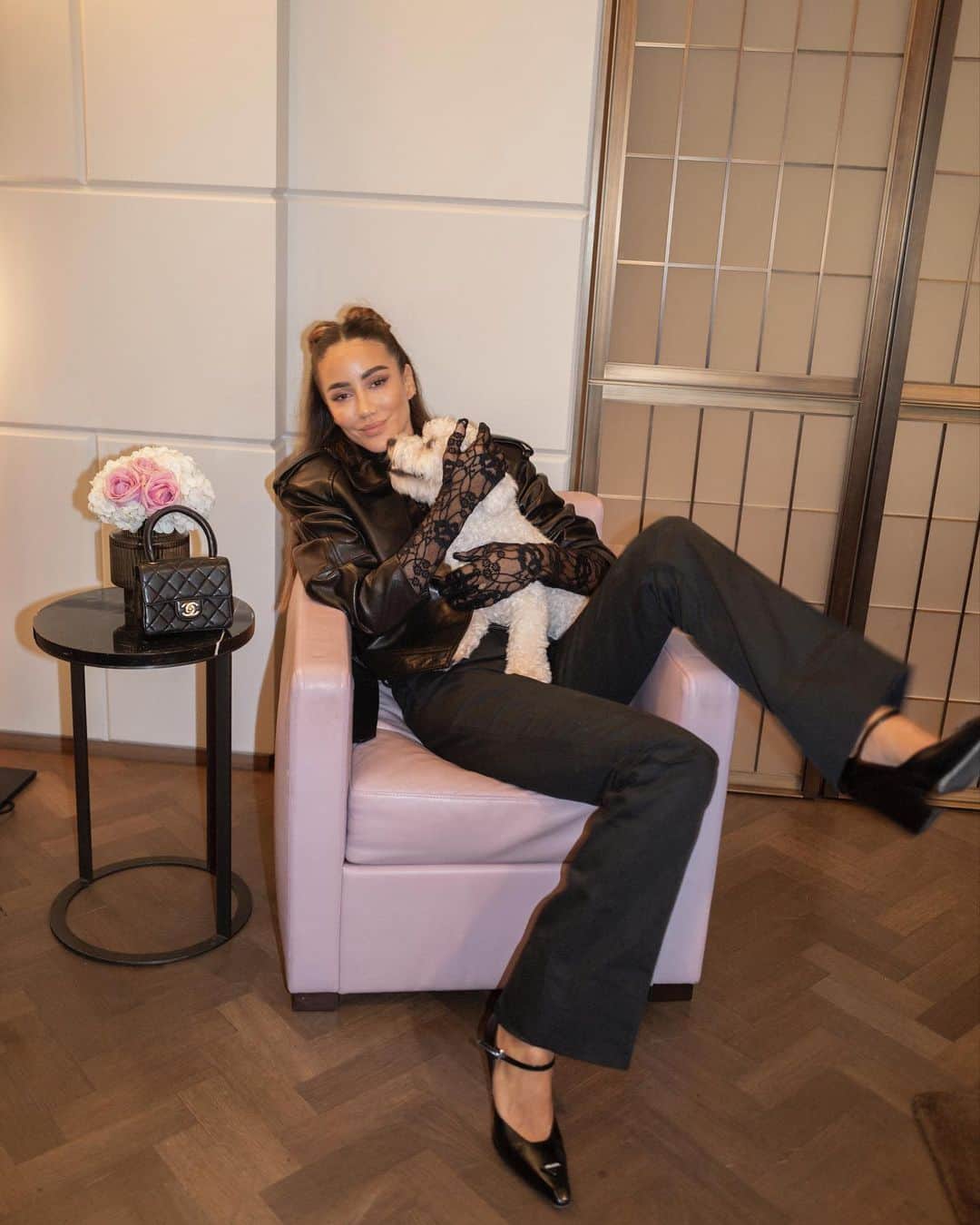 Tamara Kalinicのインスタグラム：「A carousel of some of my favourite things at @hotelcaferoyal - favourite being able to bring furry little monsters (ok dont quote me on that one when you are checking in) @thesetcollectionofficial」