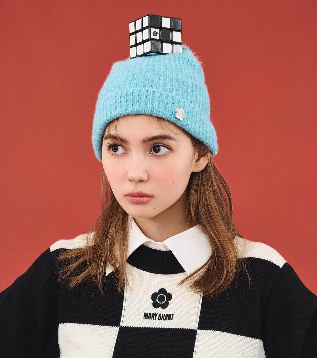 Lily Brownさんのインスタグラム写真 - (Lily BrownInstagram)「_  ✿ LILY BROWN × MARY QUANT ✿  ✿全国店舗発売日：9月20日(水)  ✿先行予約開始日：9月14日(木) 即完売した下記アイテムもただいま再予約受付中✨  ・【LILY BROWN×MARY QUANT】ジャガードニット ・【LILY BROWN×MARY QUANT】ハイネックニット ・【LILY BROWN×MARY QUANT】カットトップス  60年代ロンドンのストリートカルチャーを代表するMARY QUANTとのコラボレーション第3弾。 MARY QUANTのシンボルであるデイジーをポイントにしたニットやカットソーなどの、アイコニックなモチーフアイテムのほか、スポーティなブルゾンとスカートのセットアップなどのトレンドアイテムまで幅広いラインアップで展開。  ✿福岡パルコにてリミテッドコンセプトストアを開催中 ご来店いただいたお客様には素敵な特典をご用意しております。  場所：福岡パルコ 本館 1F 期間：9月14日(木)～9月20日(水) 営業時間：10:00~20:30 電話：092-235-7369  #LILYBROWN #リリーブラウン #maryquant #マリークヮント #マリークワント #vintage #vintagefeature #vintagefeaturedress #コラボレーション」9月19日 17時13分 - lily_brown_official