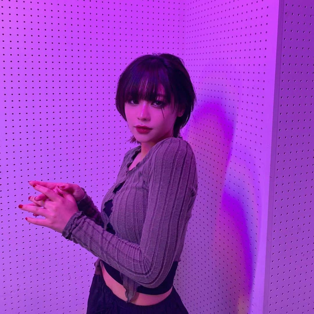 吉柳咲良さんのインスタグラム写真 - (吉柳咲良Instagram)「ダンス動画はもう見てくれましたか？ 頑張ってりこと練習沢山して、衣装やメイクにもこだわりました。  @ndmbgm  素敵に撮影してくださり、ありがとうございました✨️  あんまりこういう事できる機会ってないから 一緒に出来て嬉しかったなあ^^  沢山見てくださいね💕︎」9月19日 17時36分 - kiryusakura_official