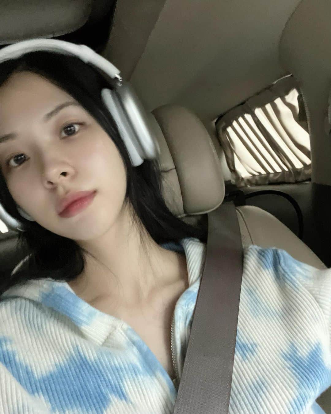 ソ・ウンスのインスタグラム：「💙🩵💙🩵」