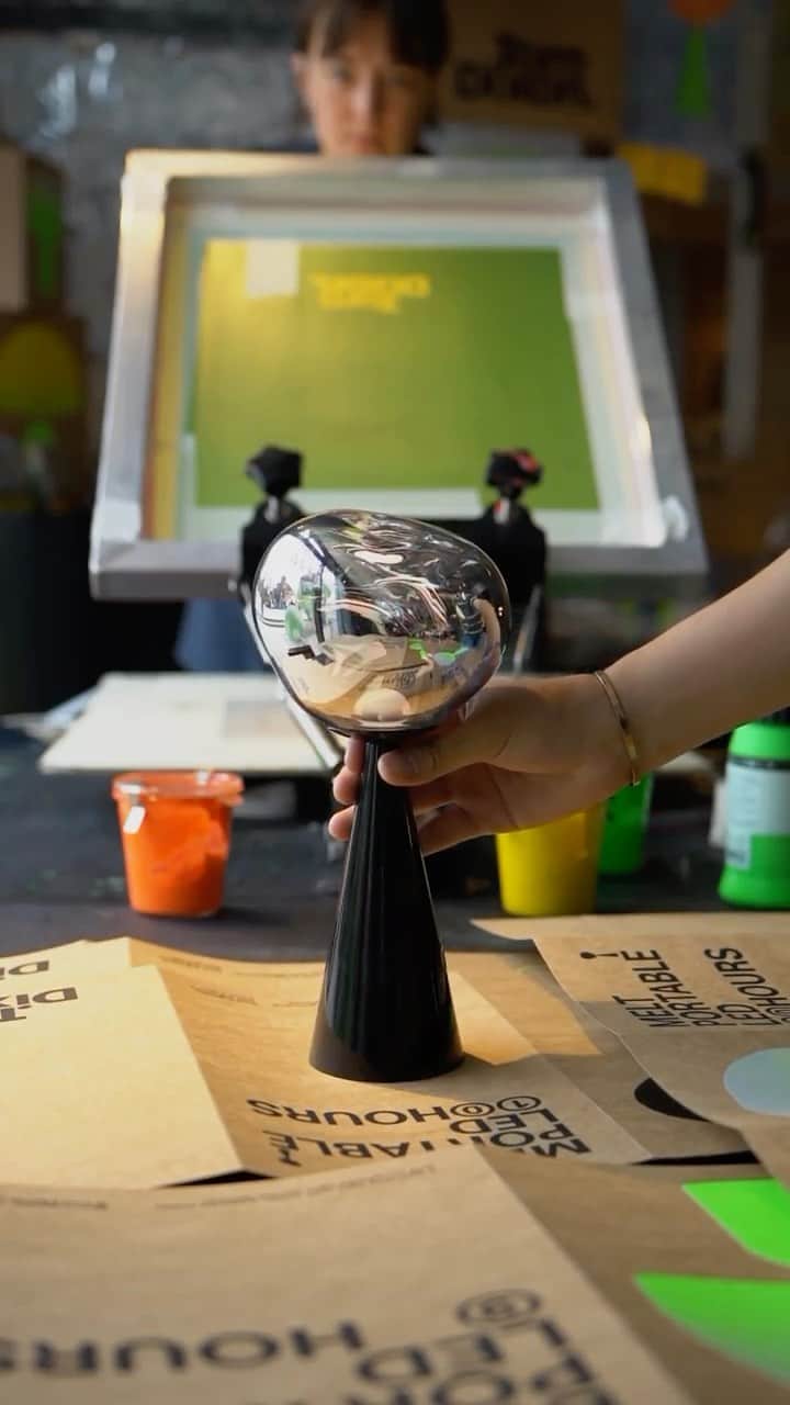 トム ディクソンのインスタグラム：「It’s Day 4 of London Design Festival. Come and check out our HYPERMOBILE Exhibition in our Flagship shop at Coal Drops Yard, featuring our brand new Portable Lights.  Discover more via link in bio.  @designresearchstudio @sony @nothing @teenageengineering @kef.eu @kvadrattextiles @zahahadiddesign @cozmosofa @porroofficial @botanticalboys @champagne_lallier @campariuk @studiosnoop  @magicalmshroom  @coaloffice @ultimaker @residentnz @saffronrecords @fridakim_london   @regularpractice @l_d_f_official @coaldropsyard @kezianavey」