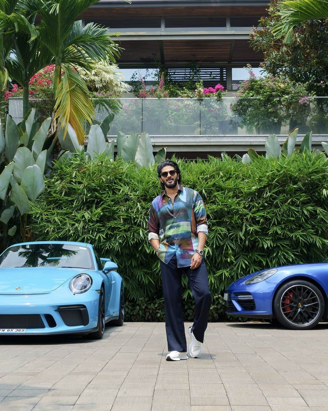 Porscheさんのインスタグラム写真 - (PorscheInstagram)「Shooting star of Indian cinema, @dqsalmaan, is taking his hometown of Kochi and the country by storm. Known as the 'Queen of the Arabian Sea', the coastal city is rich in rolling hills and breathtaking lagoons and lakes — the perfect setting for a cruise in any Porsche. In the latest issue of Christophorus magazine, the actor and family man takes us on a road trip to discover the places that have shaped him, as we uncover how his love of Porsche began.   Read the full article at the link in our bio.」9月19日 18時00分 - porsche