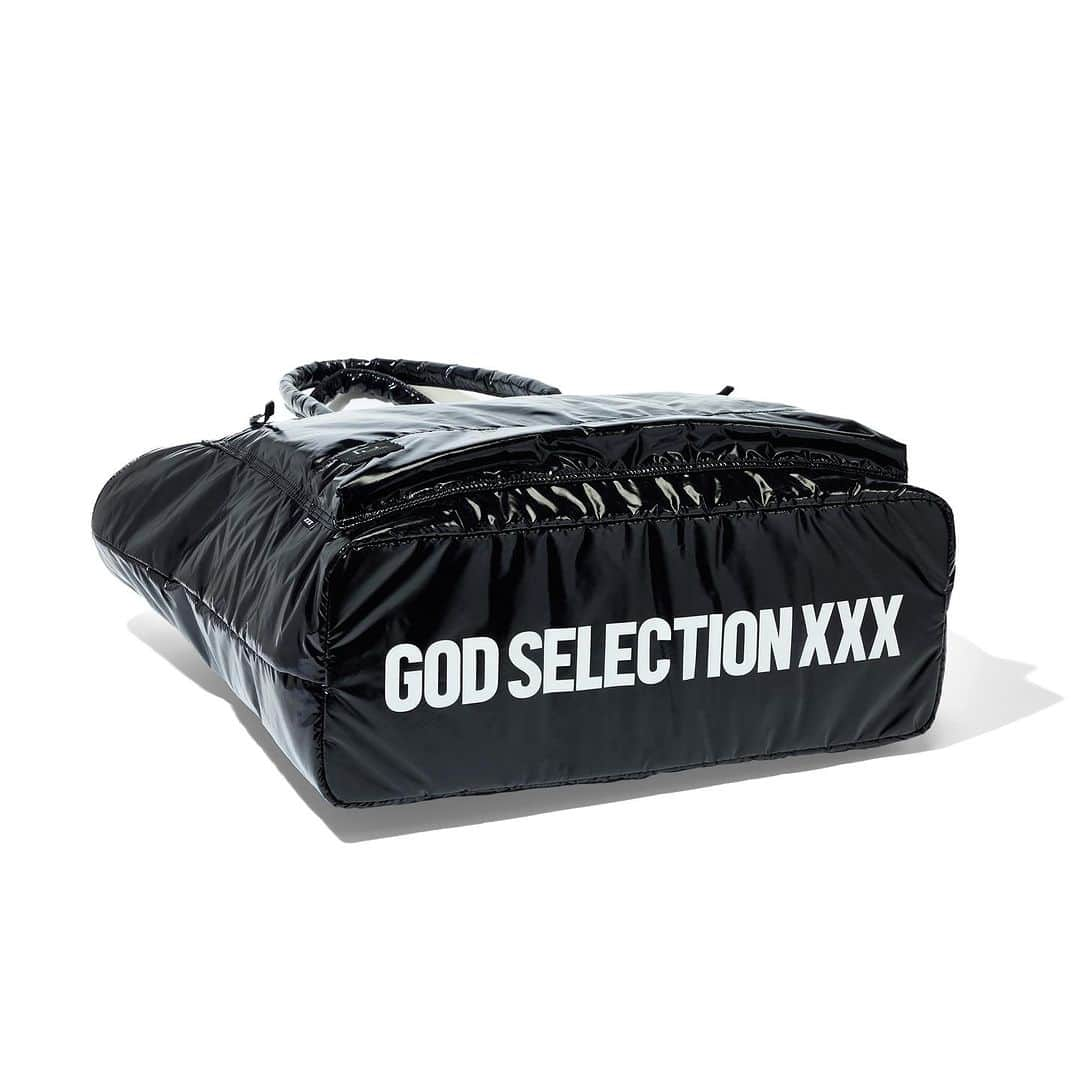 ヘッド・ポーターのインスタグラム：「GOD SELECTION XXX | RAMIDUS  2023:9/23 0:00 For Sale GOD SELECTION XXX  Ain't no fake. Ain't no parody. This is f xxx ing ART.  こちらのアイテムは GOD SELECTION XXX、各ディーラーでのお取り扱いを予定しています。 RAMIDUS各店での販売予定はございません。  #GODSELECTIONXXX #GSXXX #ゴッドセレクショントリプルエックス #ゴッドセレクション #トリプルエックス #ramidus #ramidustokyo #ラミダス」