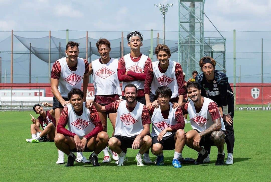 新井瑞樹のインスタグラム：「・  Winners🏅 #visselkobe」