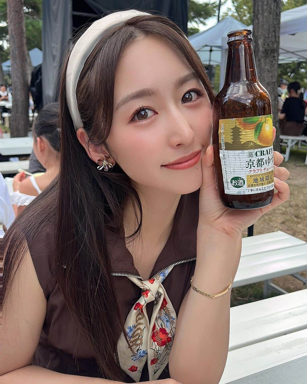 三輪晴香のインスタグラム：「. . 京都で飲んだ このクラフトチューハイ おいしかった☺️  地域限定みたいだから 見つけたら飲んでみて💛  みんな3連休何してたの？  #京都 #京都観光 #京都グルメ #京都ゆずクラフトチューハイ」