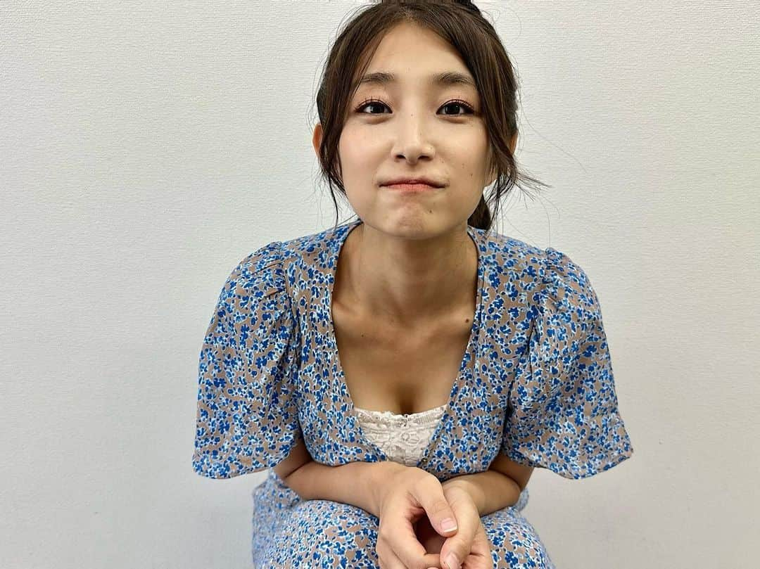 益田恵梨菜さんのインスタグラム写真 - (益田恵梨菜Instagram)「. 9月も割とあっという間に過ぎそうなのに まだめちゃくちゃ暑いね！！ . 早く栗ご飯作りたいなぁ、食べたいなぁ . #お腹空いたなぁ #笑」9月19日 18時15分 - erina_msd