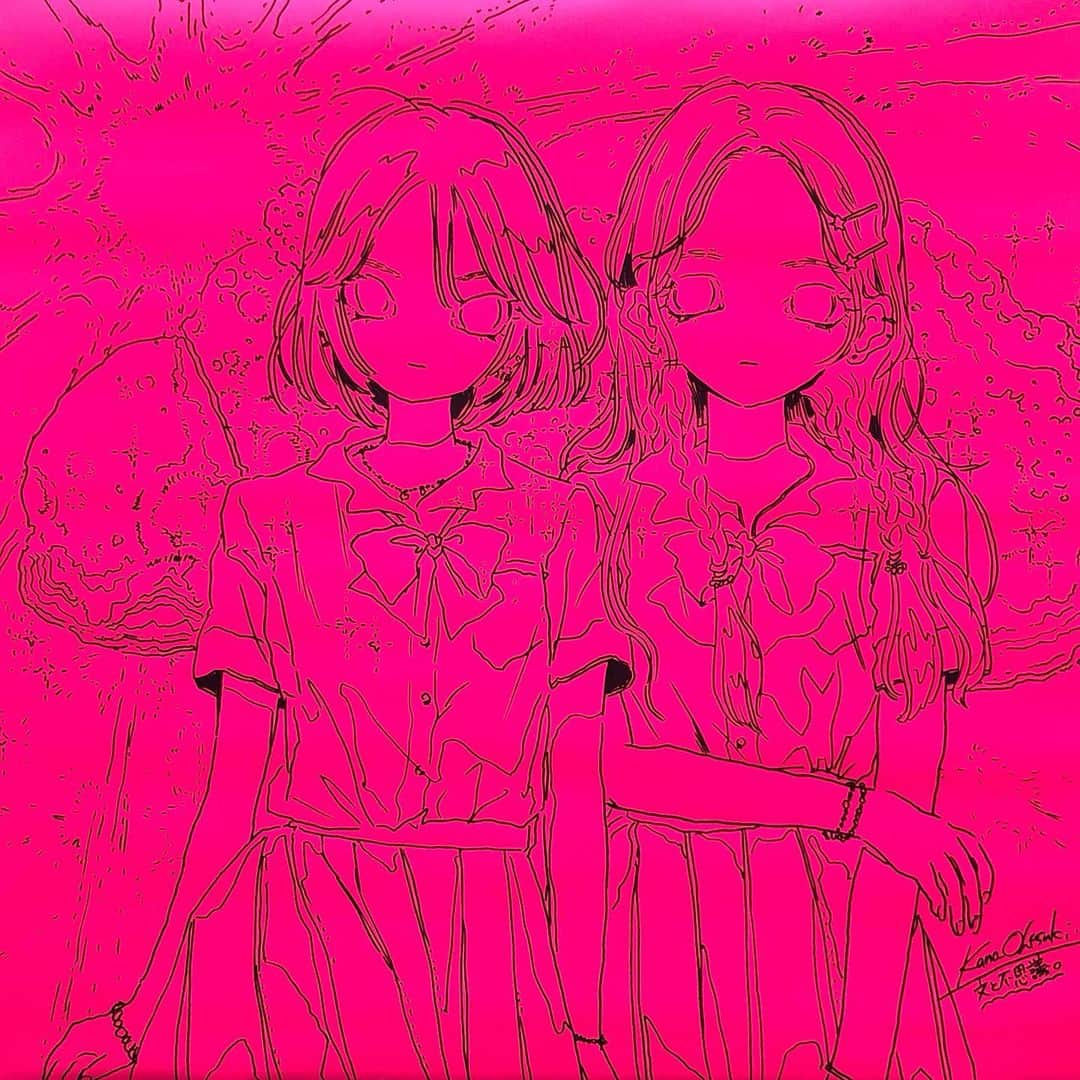 大槻香奈のインスタグラム：「「文と不思議。」2023年 500×545mm 紙・ペン ※人形造形作家・近未来の人形をモチーフに。  #artwork #artist #illustration #illust #drawing #illustrator」
