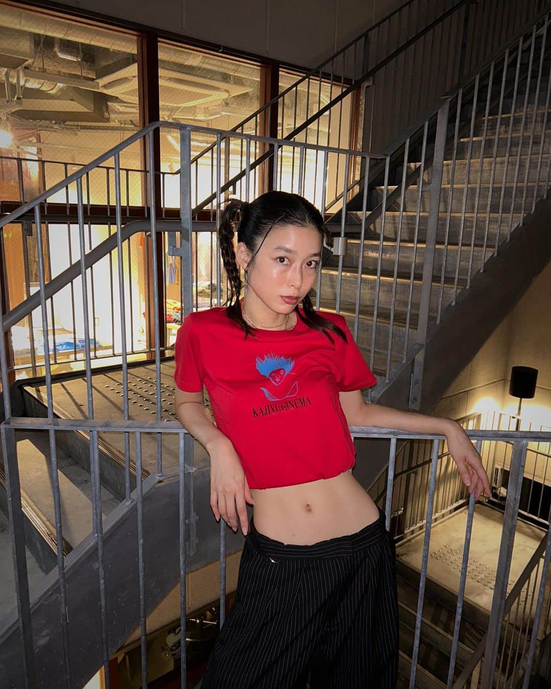 吉倉あおいのインスタグラム：「🍎🍎🍎 t-shirt @werollproduction @yutakaji_ #outfit#tshirt」