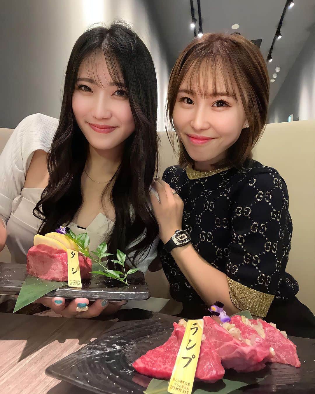 カリスマゆきちゃんのインスタグラム：「. . @e_chan1028 ちゃんと焼肉🥩‪  今月海外楽しみね😊✈️  __________________________ #焼肉 #名古屋グルメ #名古屋焼肉 #gourmet #foodiegram」