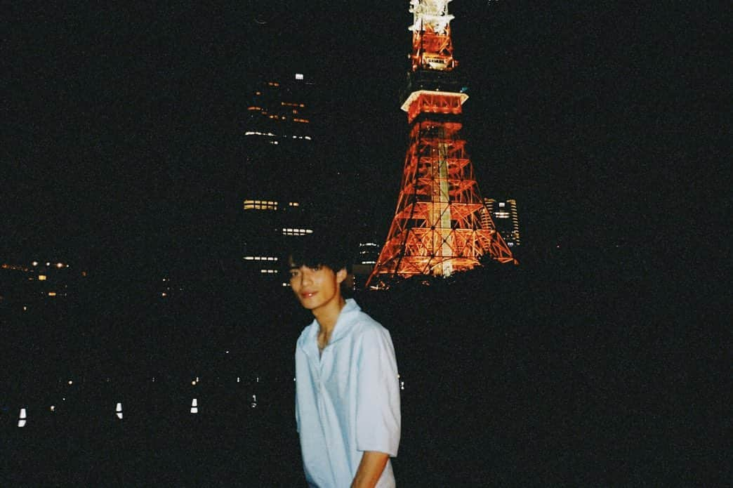 藤枝喜輝のインスタグラム：「🦊🗼 #maisonkitsune」