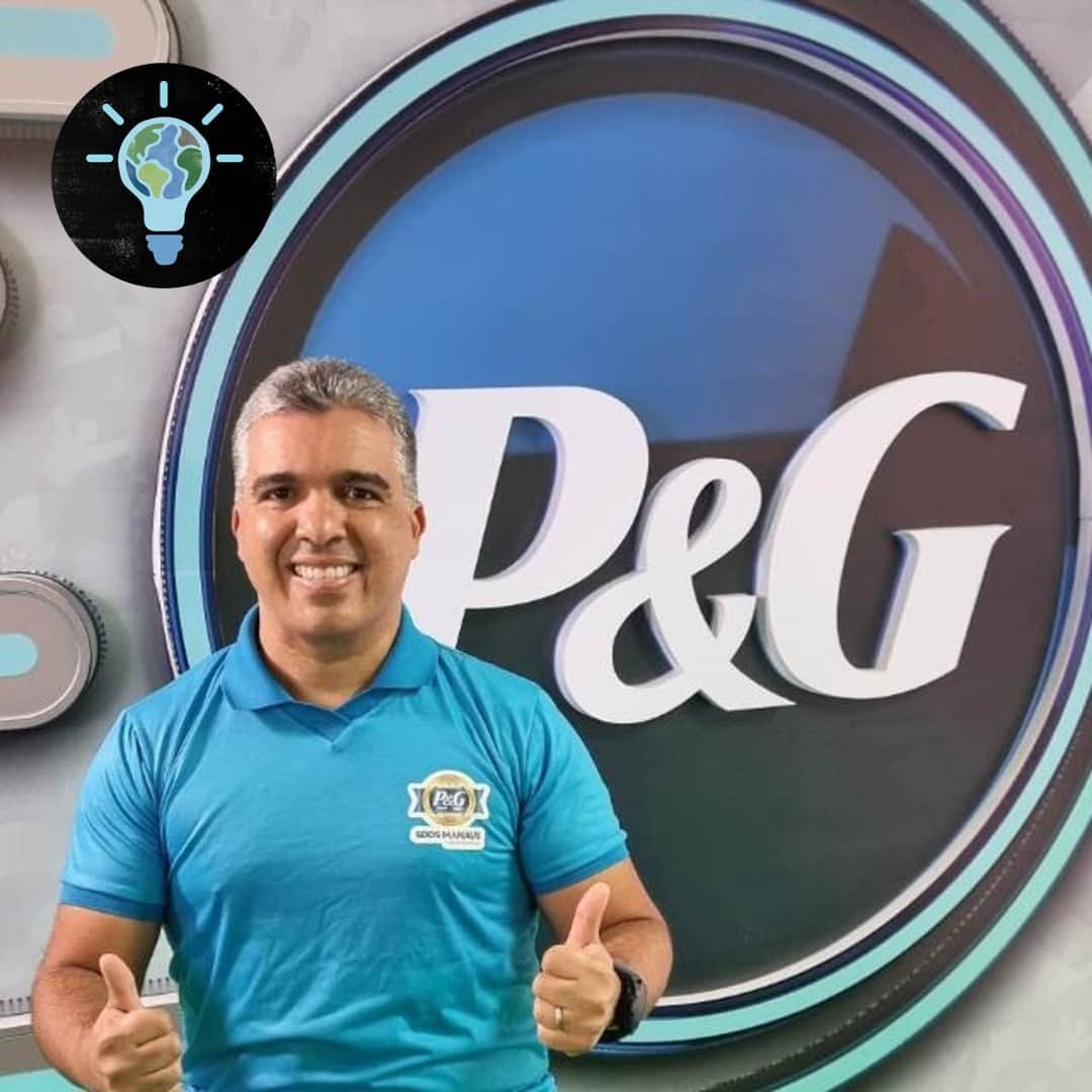 P&G（Procter & Gamble）さんのインスタグラム写真 - (P&G（Procter & Gamble）Instagram)「Meet Adriano Maturino, Senior Director of Manufacturing for P&G Grooming.   Maturino has been with P&G for 26 years and is the Milenio Plant Manager in Irapuato, Mexico. As plant manager, he helped reduce energy consumption and pioneered projects that help P&G advance toward its Ambition 2030. One success is that the Milenio site purchases 100% of renewable energy from wind farms!   Learn more about Maturino this #HispanicHeritageMonth on our #PGInnovation blog」9月19日 19時00分 - proctergamble