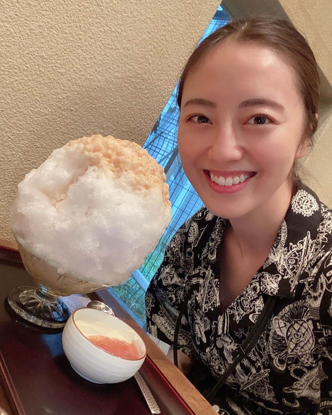 沢井美優のインスタグラム：「いちじく🥰大好き💛  生も好き💓ドライもジャムも全部好き😍  ジャム送ってくれてありがとうございます✨  今日もかき氷日和でしたね✨✨  #沢井はかき氷です #🍧  #かき氷 #かき氷大好き  #かき氷は人を幸せにする #🧡　 　 #笑顔溢れる毎日を  #明日もきっと素敵な一日 #🍀」
