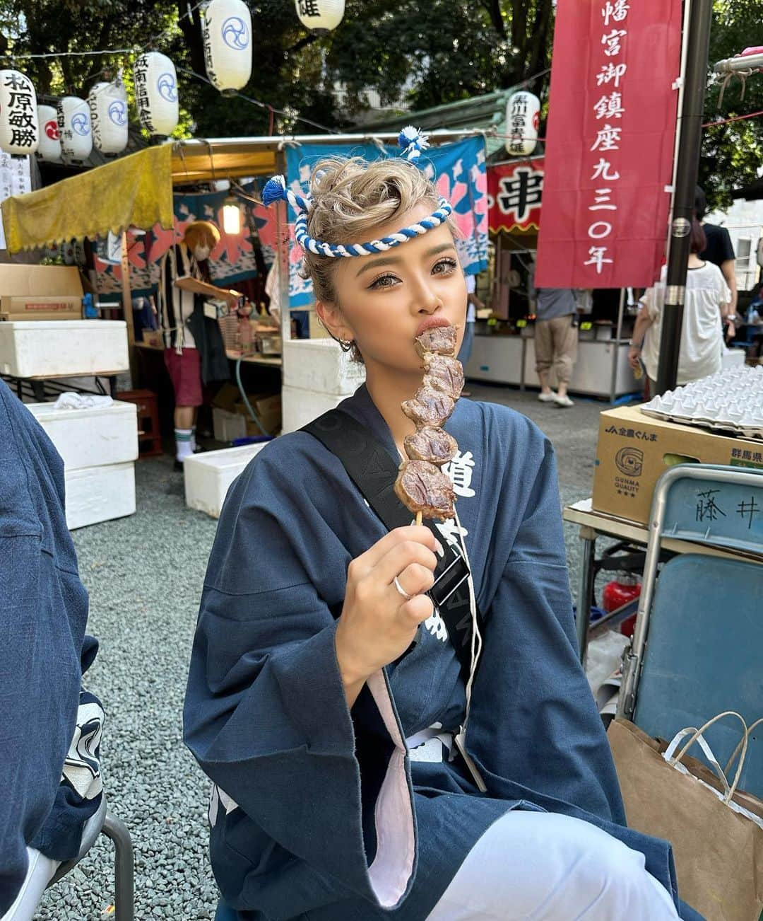 加藤美佳さんのインスタグラム写真 - (加藤美佳Instagram)「題名 【タン串頬張るギャル】👱🏽‍♀️💗笑 屋台ほんと好き . . #神輿 #屋台」9月19日 19時32分 - katomika1212