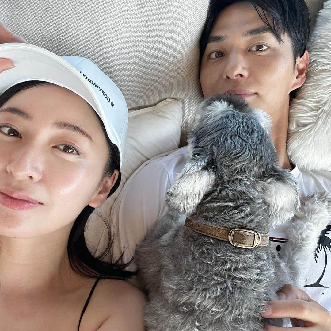 岩間恵のインスタグラム：「夏の終わりの思い出①  9人と1匹で過ごした週末⛵️ とにかく笑いまくりリラックスしまくりの3日間だった♡」
