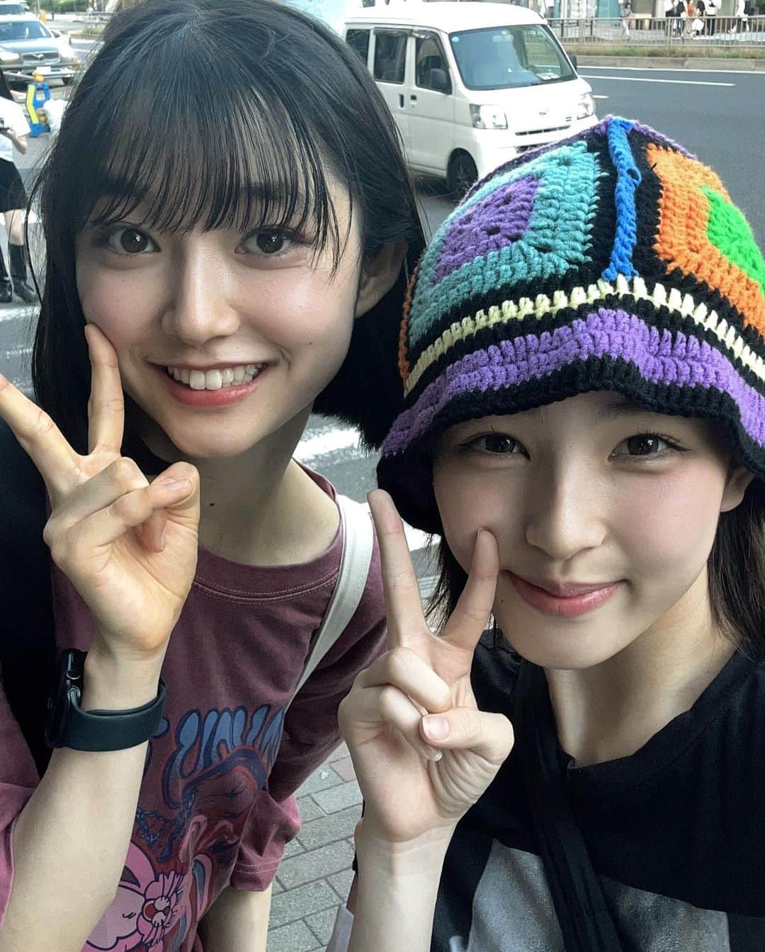 ハルアジタマさんのインスタグラム写真 - (ハルアジタマInstagram)「❤︎夏の思い出❤︎   今年の夏も沢山素敵な経験をさせていただきました！！ これからも何事にも全力でチャレンジしていきたいです❤️‍🔥 フェスやイベントに来てくださった皆さん ありがとうございました😻❤️ これからも応援よろしくお願いします✨ MISS MERCY のみんなとのツーショット👭🏻🩷  大好きなAMEFURASSHIさんの小島はなさんと お写真を撮っていただきました😭❤️ ありがとうございました✨ パフォーマンスも見させていただけて 本当にかっこよかったです🫶🏻 またお会いできるように頑張ります❣️  #SHUKA#具志柊花  #スターダストプロモーション #スタダ  #06  #missmercy #ミスマーシー #マーシー #夏の思い出   #amefurasshi さん#小島はな さん」9月19日 20時08分 - shuka_missmercy