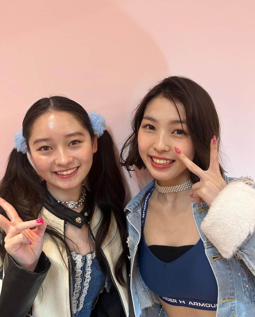 ハルアジタマさんのインスタグラム写真 - (ハルアジタマInstagram)「❤︎夏の思い出❤︎   今年の夏も沢山素敵な経験をさせていただきました！！ これからも何事にも全力でチャレンジしていきたいです❤️‍🔥 フェスやイベントに来てくださった皆さん ありがとうございました😻❤️ これからも応援よろしくお願いします✨ MISS MERCY のみんなとのツーショット👭🏻🩷  大好きなAMEFURASSHIさんの小島はなさんと お写真を撮っていただきました😭❤️ ありがとうございました✨ パフォーマンスも見させていただけて 本当にかっこよかったです🫶🏻 またお会いできるように頑張ります❣️  #SHUKA#具志柊花  #スターダストプロモーション #スタダ  #06  #missmercy #ミスマーシー #マーシー #夏の思い出   #amefurasshi さん#小島はな さん」9月19日 20時08分 - shuka_missmercy