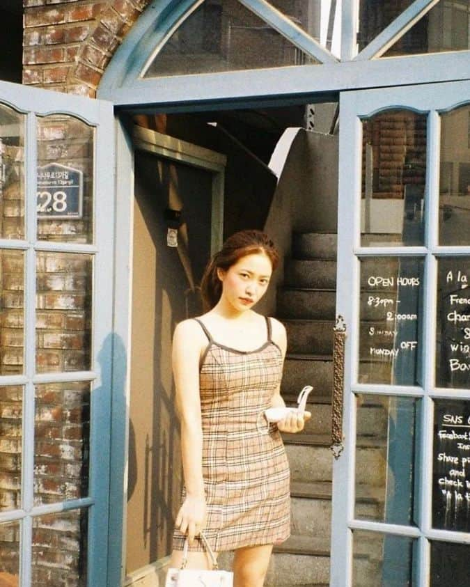 イェリさんのインスタグラム写真 - (イェリInstagram)「Some aesthetic pics from Yerimie🙈💟📸 #REDVELVET #YERI #레드벨벳 #예리」9月19日 20時22分 - redvelvet_yeri