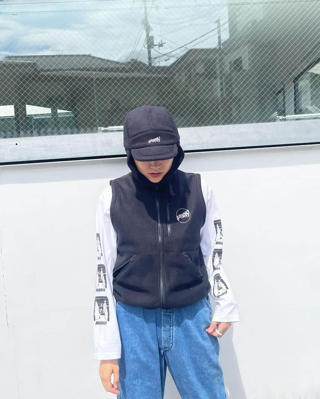 ホリデイさんのインスタグラム写真 - (ホリデイInstagram)「【FREAK’S STORE EXCLUSIVE 】  CLASSIC FLEECE VESTとCLASSIC FLEECE EARFLAP CAPの @freaksstore_official 別注BLACKカラーが登場です。詳細は @freaksstore_official まで直接お問い合わせ下さい。  Height: 167cm Vest: ONESIZE Cap: ONESIZE @naaaaanako   #HOLIDAY_PR #HOLIDAY2023fw #freaksstore」9月19日 20時24分 - holiday_pr