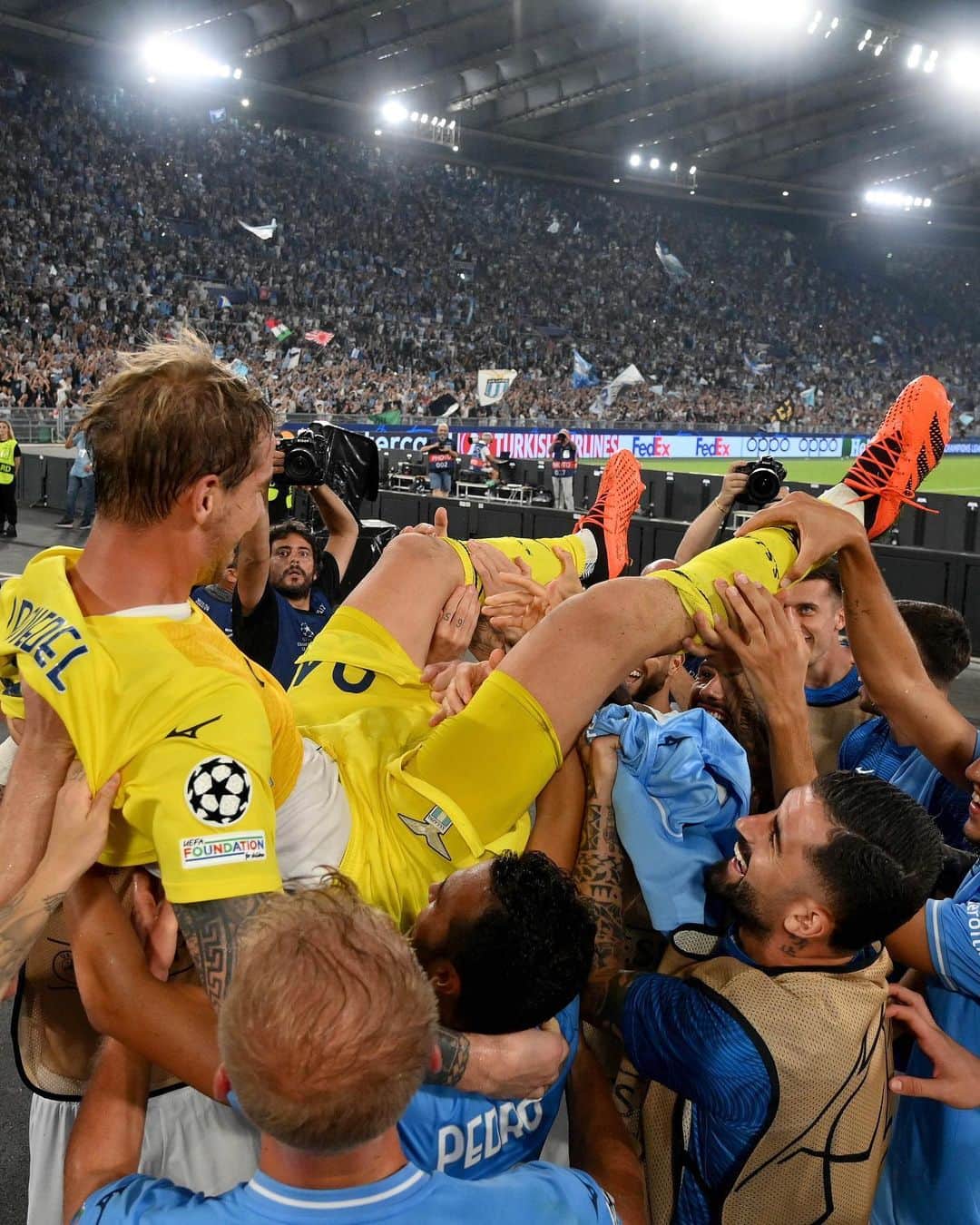 SSラツィオのインスタグラム：「🤪🤪🤪🤪  #UCL #LazioAtleti  #CMonEagles 🦅」