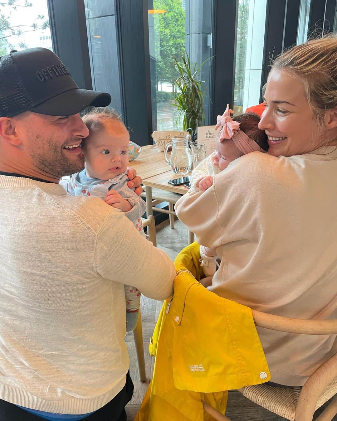 ジェマ・アトキンソンのインスタグラム：「When Thiago met Lyra…. 🥰 Future dance partners of which all their skill set in dance, will be from me. 😂」
