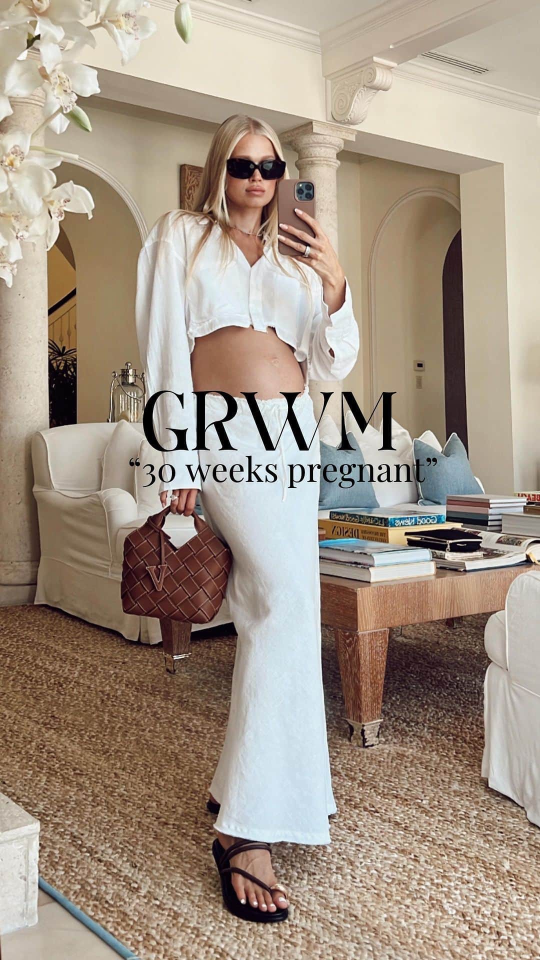 ヴィタ・シドルキナのインスタグラム：「GRWM for a day of errands 🤍 You can find outfit details in the “September 🔗” story highlights   #vitasidorkina #vitasidorkinastyle #bumpstyle #pregnancyfashion #pregnancydiary #grwm」
