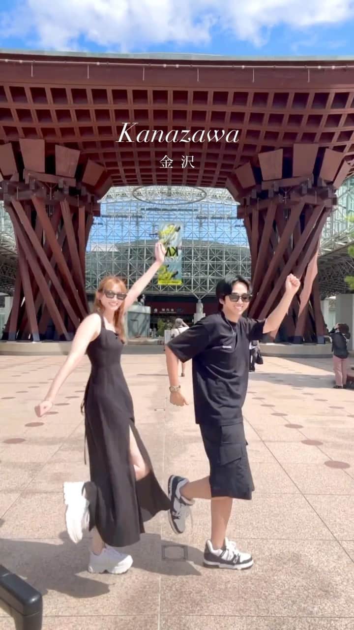 高橋英昇のインスタグラム：「たまには美容師の休日リールを📸 普段お休みがなかなか取れないですが旅行が趣味なので 狙って行くようにしてます🙆‍♀️ 金沢最高だった☀️🍻 ˗˗˗˗˗˗˗˗˗˗˗˗˗˗˗˗˗˗˗˗˗˗˗˗˗˗˗˗˗˗˗˗˗˗˗˗˗˗ ⁡ ◌ 料金 ◌ ・カット ¥8800 ・カット 𓂃 トリートメント ¥12100 ・カット 𓂃 カラー ¥17600 ・カット 𓂃 カラー 𓂃 トリートメント ¥22000 ⁡ ※初回のみ指名料+¥3300かかります。 2回目以降は指名料無料です。 ⁡ ⁡ 𓂃 よくあるご質問 𓂃 ⁡ ⁡ Q . 予約はどうしたらいいですか？ ⁡ ✎ プロフィールのURLからお待ちしております✨ ⁡ ⁡ Q . 場所はどちらですか？ ⁡ ✎ 東京都中央区銀座6-13-9 GIRAC GINZA 7F 【銀座駅5分、東銀座駅から徒歩3分】 ⁡ ⁡ Q . 投稿に可愛い子しか載っていないですが、 私が行っても大丈夫ですか？ ⁡ ✎もちろん大丈夫です。 僕のお客様は【3歳〜74歳】の 子連れ様から老若男女幅広いの方が ご来店してくださっております。 女性は必ず可愛くします！ 実は男性のカットも得意です。 最近ご紹介もかなり多いです✨ ⁡ Q . どんな美容師？ ⁡ ✎ お話するのが好きです✨ ただ施術中は技術に没頭する時があり その時はあまり話さなくなります✂︎ ⁡ Q . どんな悩みの方が多いですか？ ⁡ ✎ こんな感じの悩みが多いです！ ⁡ ☑︎流し前髪だけど要望と違う ☑︎前髪顔周りを切られすぎる ☑︎顔周りがなくて困っている ☑︎前髪が巻きづらく上手くいかない ☑︎変な毛がいつも前髪に出てくる ☑︎扱いづらくて困っている ☑︎おでこが狭くて悩んでいる ⁡ 少しでも気になることは全てお聞かせ下さい。 メモを持ってきても大丈夫です📝 ⁡ ⁡ Q . カウンセリングはしっかりしてもらえますか？ ⁡ ✎もちろんです！ 前髪顔周りの生え際、癖毛、割れめ、こめかみ、 頬骨、えら、丸顔、面長、りんかく などのお悩みもしっかりカウンセリングさせて頂いてから 施術に入らせて頂きますのでご安心ください✨ ⁡ ⁡ カットは【前髪】【ロングレイヤー】 が好きですが、 ミディアム、ボブ、ショート、 メンズカットも好きです。 巻きも得意なので、 知りたい方は聞いて下さい。 ⁡ カラーはブリーチなしのワンカラーで 【艶感】【透明感】【くすみ感】が出るように 300種類以上の中から 独自の配合で調合しております。 ⁡ ストレートはダメージを最小限で抑えられるように かなりこだわっています。 微アルカリ〜弱酸領域の範囲で施術するので 基本的に【ヘアカラー】と同時施術が可能です。 ⁡ トリートメントはできるだけ長持ちできるように 【手触り】【質感】にこだわっています。 あとはアウトバスのヘアケアも重要なので 興味ある方はしっかり説明しています。 ⁡ パーマは最近持ちの良いデジタルパーマが好きです。 熱処理する事で普通のパーマより持ちが良くなります。 僕の使う薬剤は基本的にダメージを最小限でかけるので コテを使って巻いても大丈夫です。 巻かなくても普段のスタイリングはかなり楽になります✨ ⁡ #銀座　#千葉　#前髪カット　#顔周りカット　#小顔カット　#おくれ毛カット　#顔周り　#前髪　#シースルーバング　#かきあげ前髪　#小顔に見える顔周り #小顔カット #似合わせカット　#おくれ毛　#前髪顔周り似合わせ」