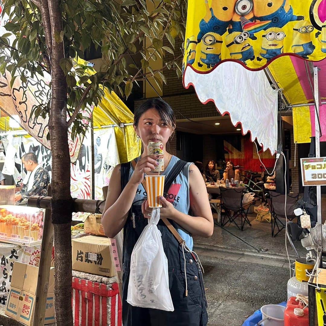 のインスタグラム：「やきそば　唐揚げ　鶏皮 1日に2回も碑文谷八幡宮いくことなんてなかなかないよね🙂  わたしの夏　完」