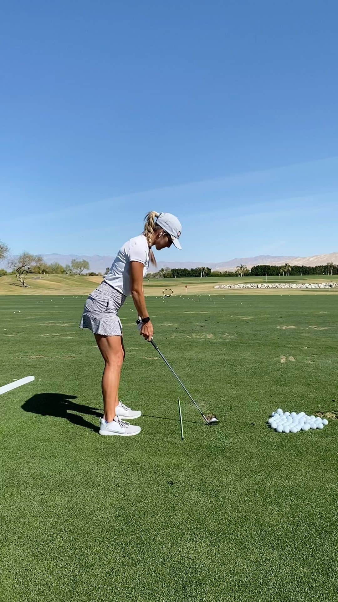 ジェイ・マリー・グリーンのインスタグラム：「Missing the grind! And just being able to swing 😂」