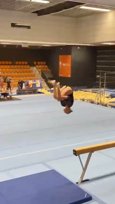 エイトォーラ・トールズドッティルのインスタグラム：「Little recap from saturday’s second worlds qualification🔥 • • • #gymnastics #worldchampionships #qualifications #rotterdam #recap #competition #fun #motivation」