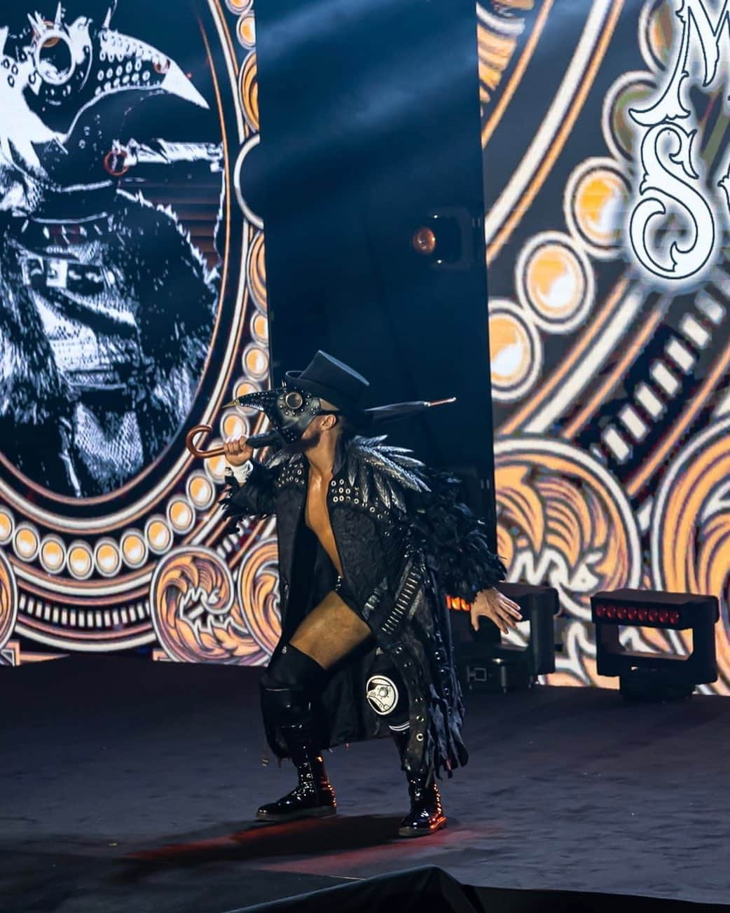 マーティ・スカルさんのインスタグラム写真 - (マーティ・スカルInstagram)「Best entrance in the game? The Villain ☔️ in Poland 🇵🇱」9月19日 23時18分 - martyscurll