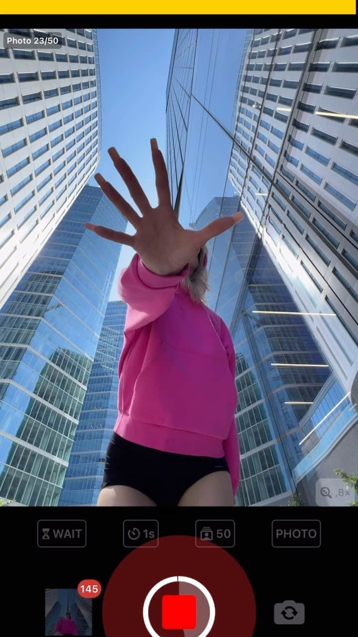 LOCAL HEROESのインスタグラム：「My personal photographer names Tripod 🤳🏻⏱ / Pink Hoodie LH x 4F Collection」