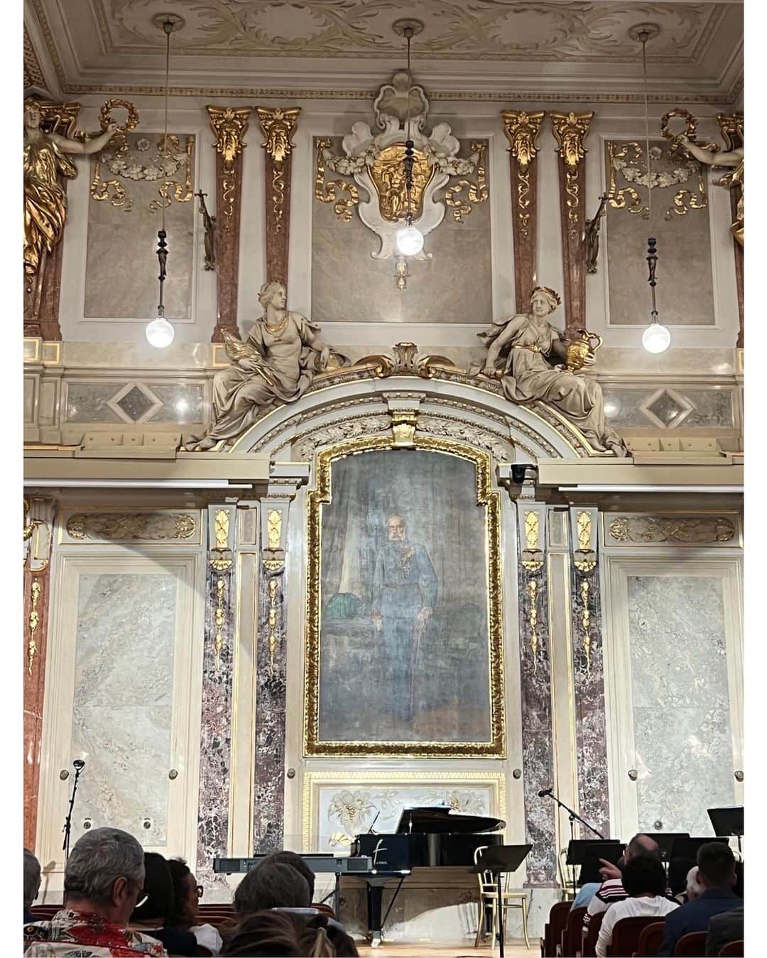 未涼亜希さんのインスタグラム写真 - (未涼亜希Instagram)「10月末にウィーンでWienner Royal Orchestraのコンサートに出演することになりました。  場所はHaus der Industrie。  コンサートのプログラムの流れとこの場に相応しい曲、、ということで今回はオペレッタを歌うことに挑戦します！  オペレッタといえど、私にしかできないものを作ろうと思い日々研究中。。  ロイヤルの方々も楽しみにしてくださってるので頑張ります💪🏻  取り急ぎ、ご報告でした😊  写真は以前伺ったときのHaus der Industrie です🎶  ・ ・ ・ #オーストリア #ウィーン #ヨーロッパ #コンサート #HausderIndustry #WiennerRoyalorchestra #オペレッタ #挑戦します 💪🏻 #楽しみ 😊 #yumi #yumiwien #未涼亜希」9月19日 23時49分 - yumioffice
