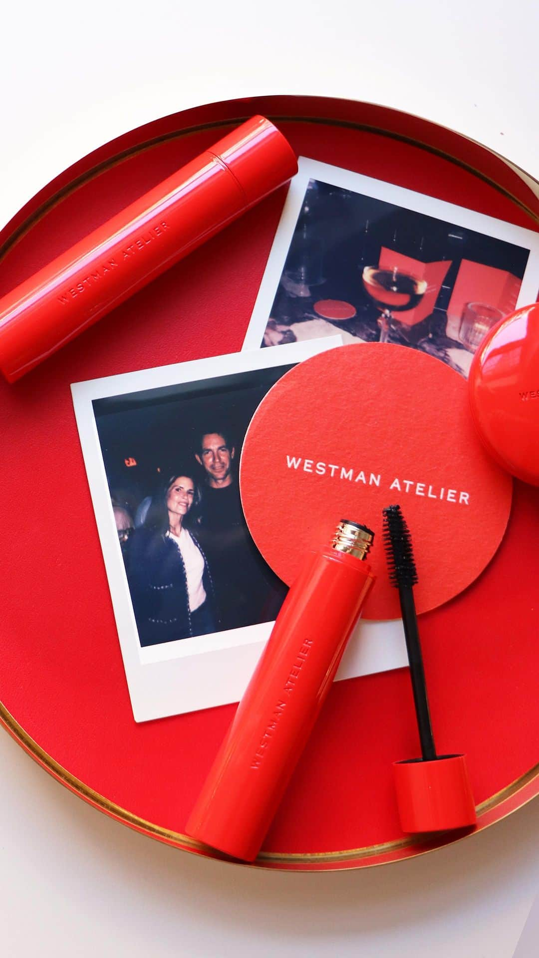 グッチ・ウェストマンのインスタグラム：「An evening in NYC celebrating our NEW Eye Want You Mascara and incredible makeup artist community. Here’s to more nights with friends, cocktails, and eye-catching beauty. ❤️🌹  #WestmanAtelier #EyeWantYou」