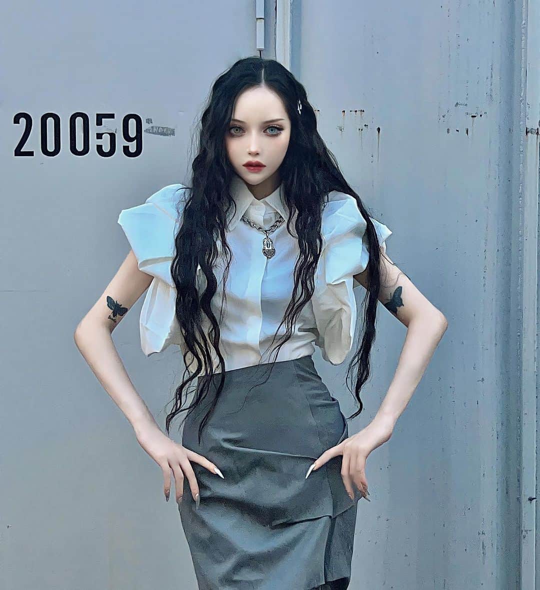 chiiiiiのインスタグラム：「🧜‍♀️𝑚𝑒𝑟𝑚𝑎𝑖𝑑 𝑠𝑡𝑦𝑙𝑒🫧  🤍こんな時間にup」
