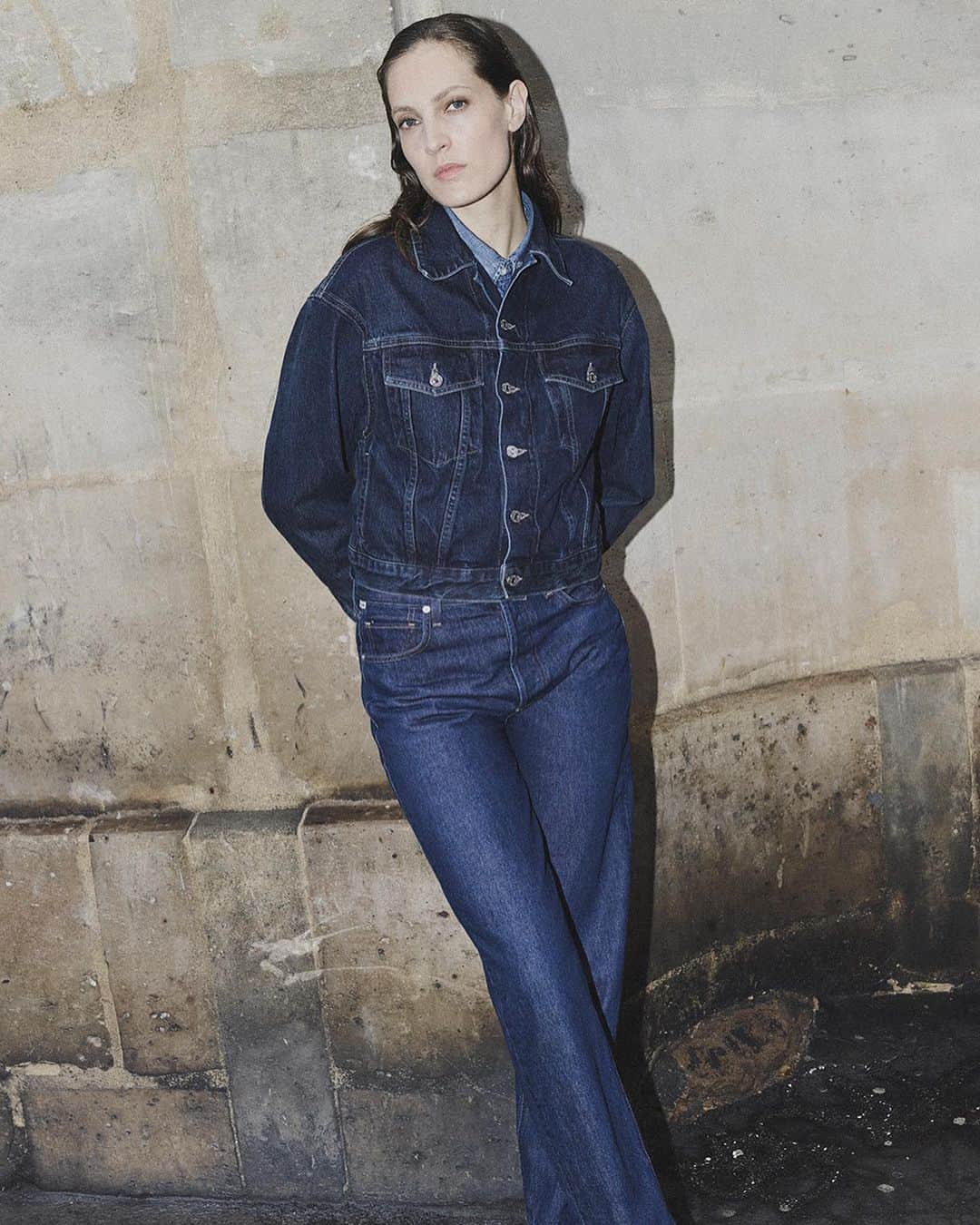 のインスタグラム：「Outerwear season has arrived. Here’s how we’re layering the collection.」