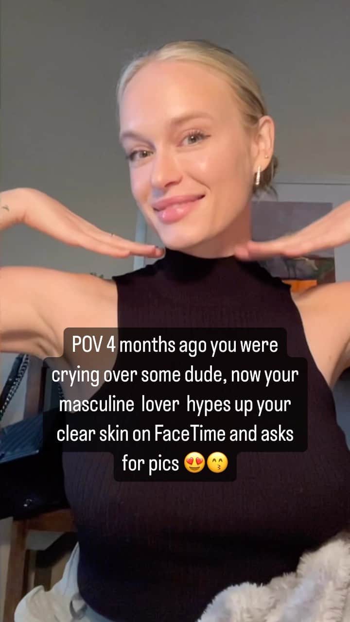 レヴェン・ランビンのインスタグラム：「It happens fast ladies 🤣🩷 if he’s not doing this, dump him!」