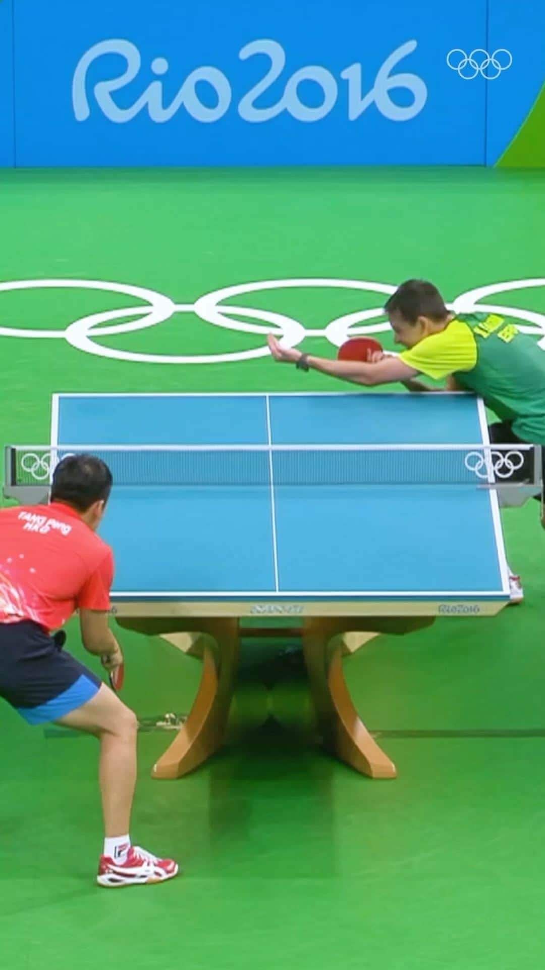 のインスタグラム：「🗣️ Pontaço-aço do Hugo Calderano! Brabo demais! 🏓👏」