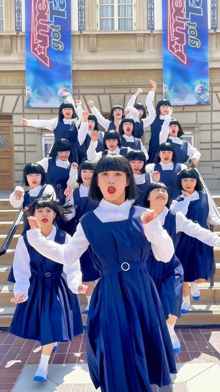 アカネのインスタグラム：「Tonight! AGT semi-final✨Please vote for us💖👩🏻  @agt  #avantgardey #アバンギャルディ #agt #americasgottalent」