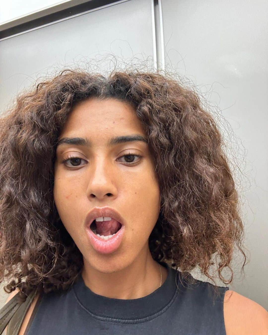 イマン・ハマンさんのインスタグラム写真 - (イマン・ハマンInstagram)「fashion month check in 💝」9月20日 4時22分 - imaanhammam