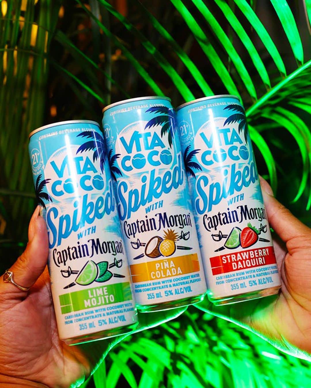 Vita Coco Coconut Waterさんのインスタグラム写真 - (Vita Coco Coconut WaterInstagram)「Who 🎶 got busy 🎶 at the final @vitacoco Spiked with @captainmorganusa Tropical Takeover in Jamaica Plain? Drop a 🍹 in the comments if you were feeling those island sounds and flavors with us. And BIG THANKS to @duttypaul for closing out this incredible tour so epically 🏝️」9月20日 4時33分 - vitacoco