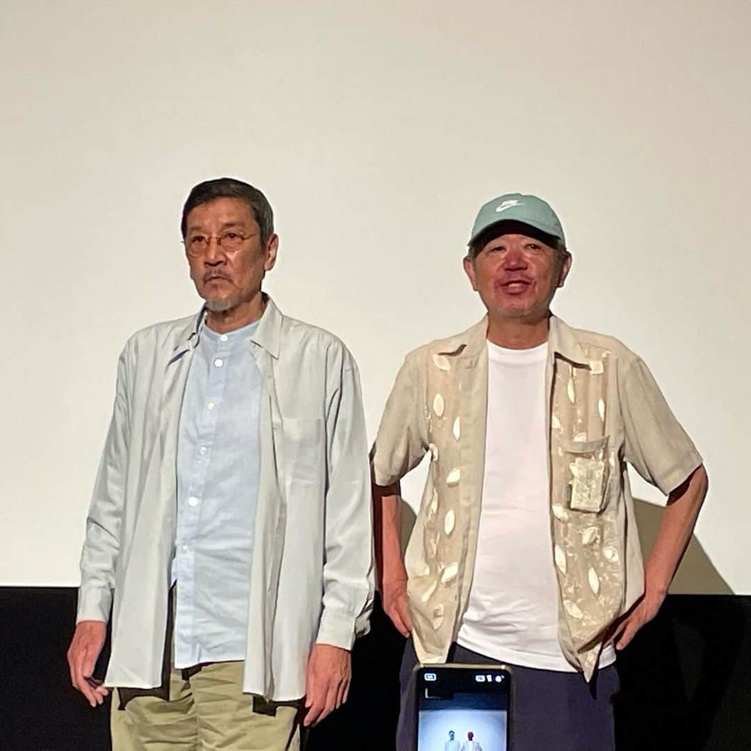 加山徹さんのインスタグラム写真 - (加山徹Instagram)「望月六郎監督特集 新宿K’s cinemaにて 「恋極道」鑑賞！ 上映後望月さんと奥田瑛二さんの舞台挨拶あって最高だった！ 望月さん、また映画撮って欲しいなぁ… ドガドガプラスとはまた違った望月六郎テイストです！ 「鬼火」「恋極道」「皆月」 そして「スキンレスナイト」は10月6日まで上映中なので是非！  #望月六郎 #奥田瑛二 #ケイズシネマ新宿 #恋極道 #スキンレスナイト」9月20日 16時33分 - kayamatetsu_official