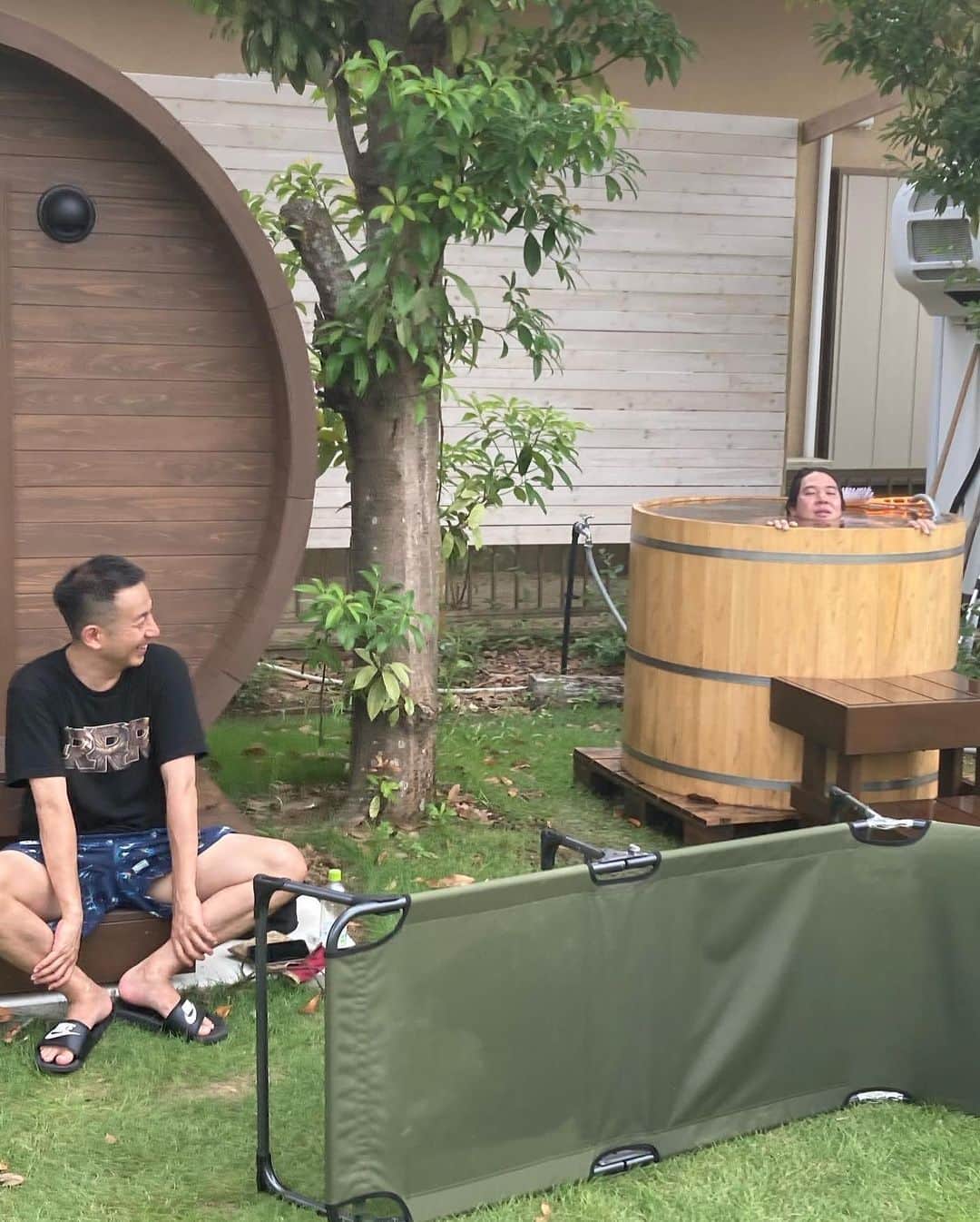 佐藤大樹さんのインスタグラム写真 - (佐藤大樹Instagram)「佐藤のアナザースカイことSLOWLYにサウナがオープン♨️ 世界中から人来ちゃうよ🏄  #slowly #千葉 #一ノ宮 #サウナ #サーフィン #サーフショップ」9月20日 16時41分 - kumamushi_sato