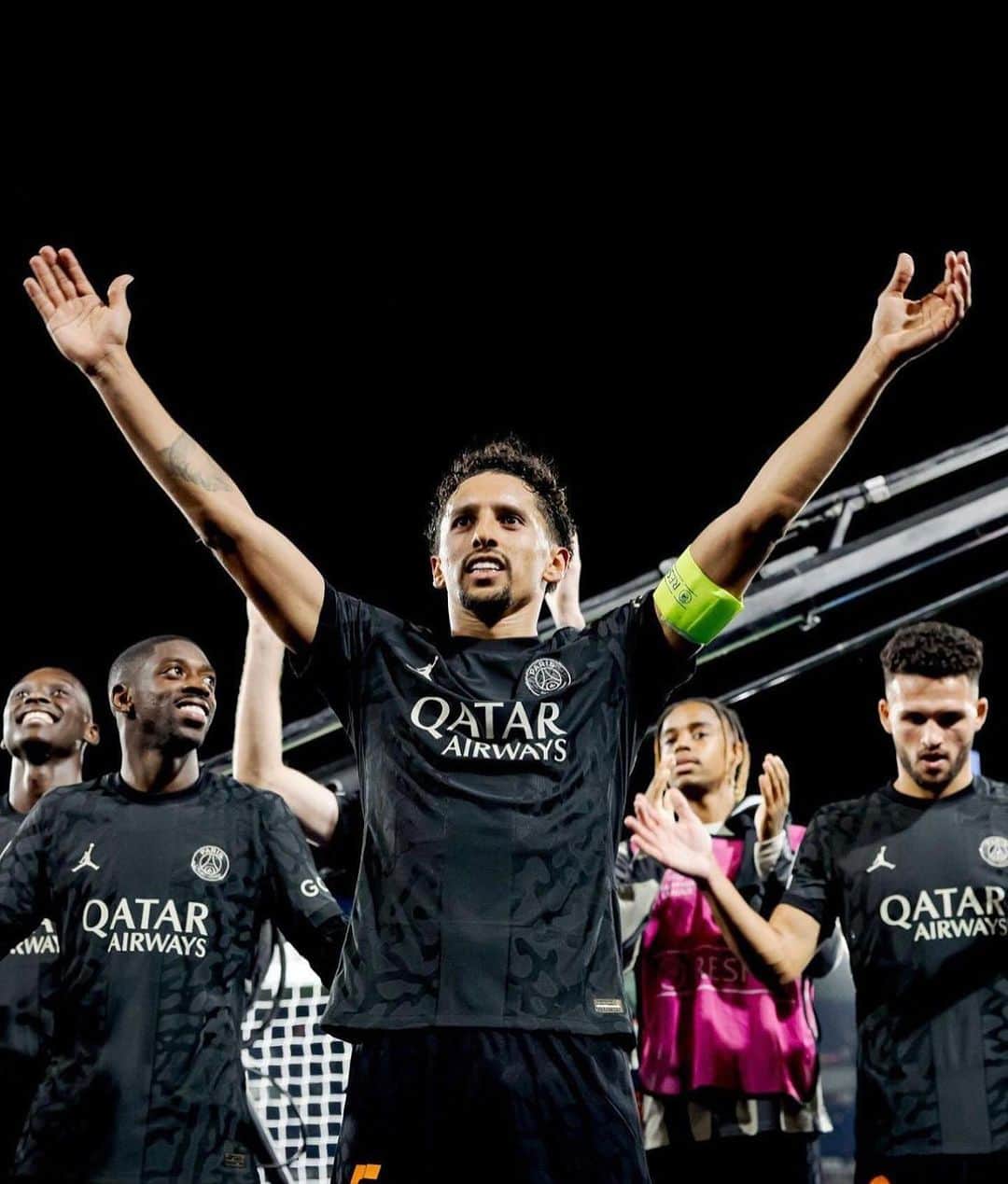 マルコス・アオアス・コレアのインスタグラム：「Une belle victoire pour bien démarrer notre parcours en @championsleague 🔴🔵」