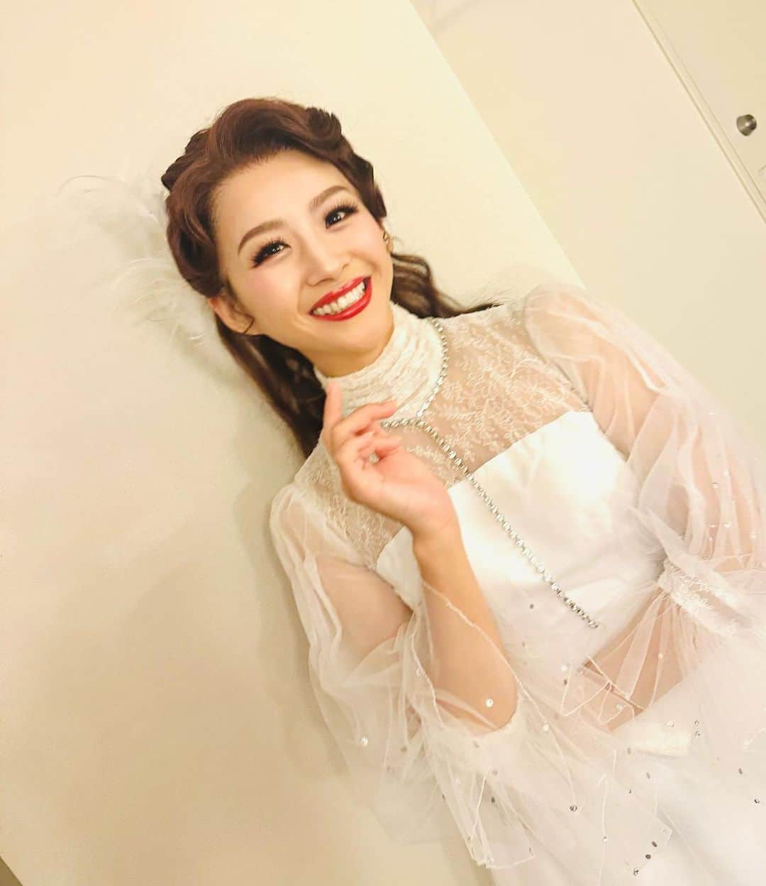 のインスタグラム：「. キラキラふわふわドレス🪽 ⁡ photo by @katedoi  ⁡ #RAGTIME」