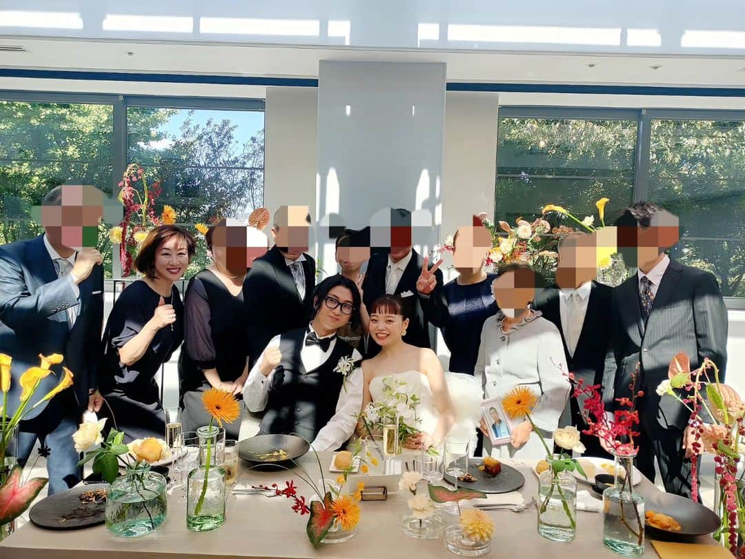 清水まり子のインスタグラム：「SHOYA&MANA結婚おめでとう👰兄の長男の結婚式💒明るい親戚が沢山できた。嬉しい。感謝です… #wedding #happywedding #末永くお幸せに  #ありがとう」