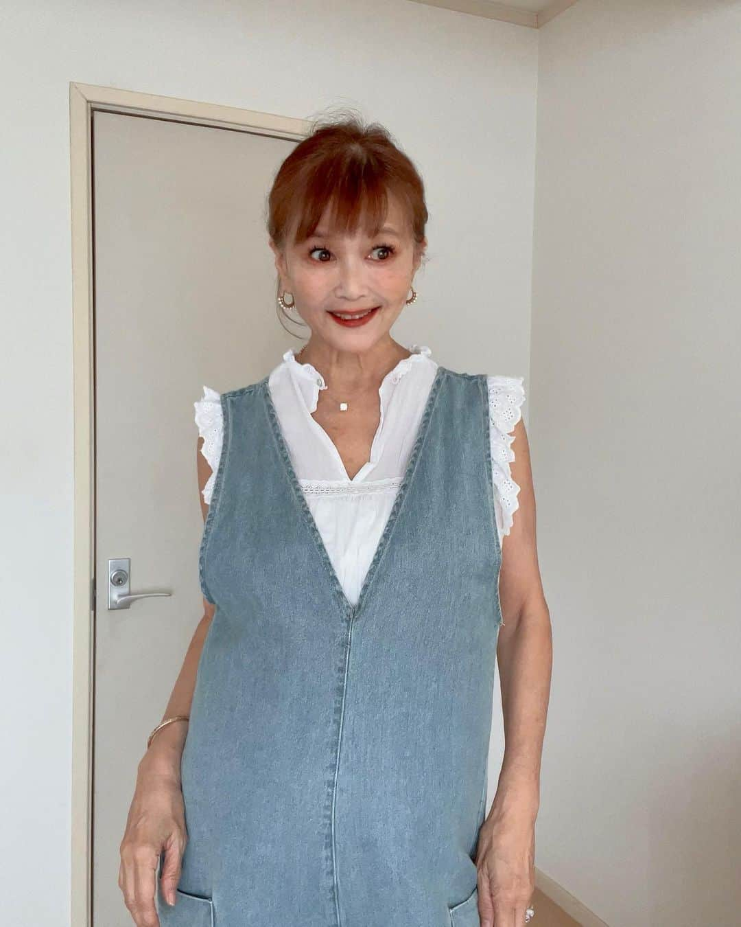 高見恭子さんのインスタグラム写真 - (高見恭子Instagram)「まだまだ幾つもの奇跡があなたに訪れるから、待っていて。  #fashion#fashionphoto #fashionmania #fashionlover  #fashionstyle  #salopette#denimsalopette  #overall#overalljeans  #overalllove  #jeansfashion #overallstyle」9月20日 9時30分 - takami_kyoko