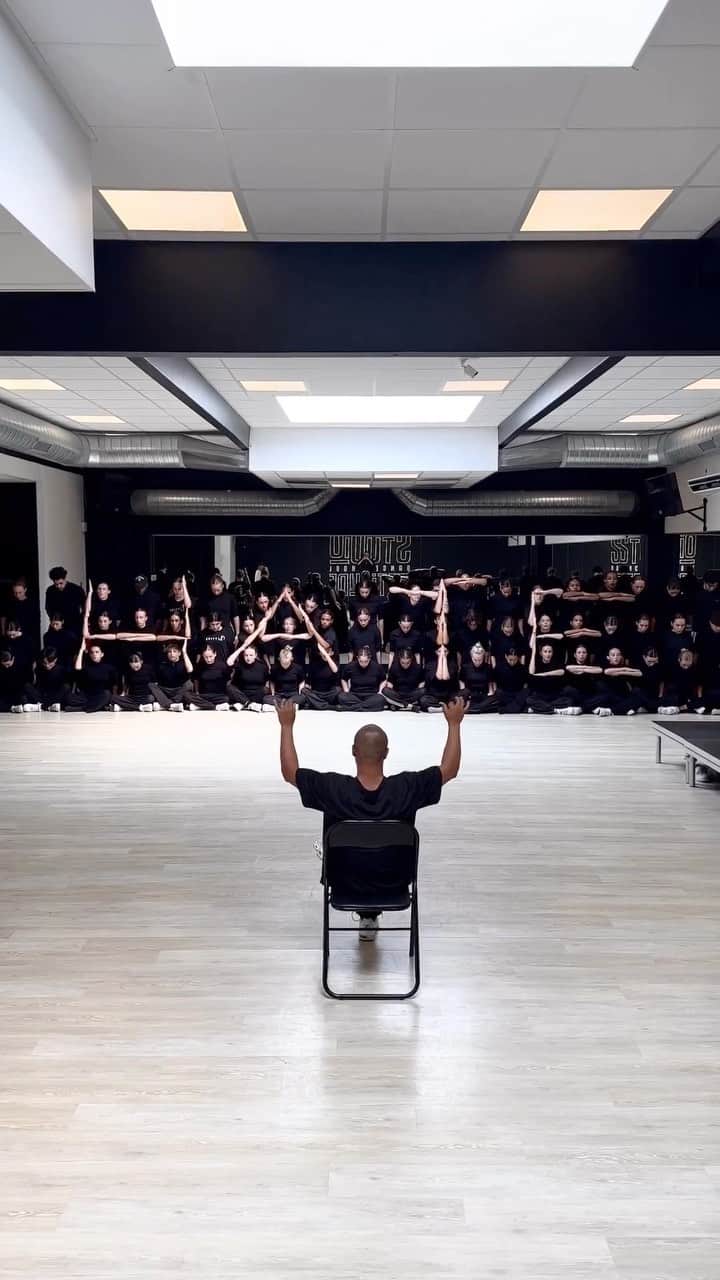 Earth Picsのインスタグラム：「@sadeckwaff : STOP HATE WE NEED LOVE AND UNITY   🎥 by @sadeckwaff  ______________________________________ Rehearsals with @megaunity_officiel for @agt」