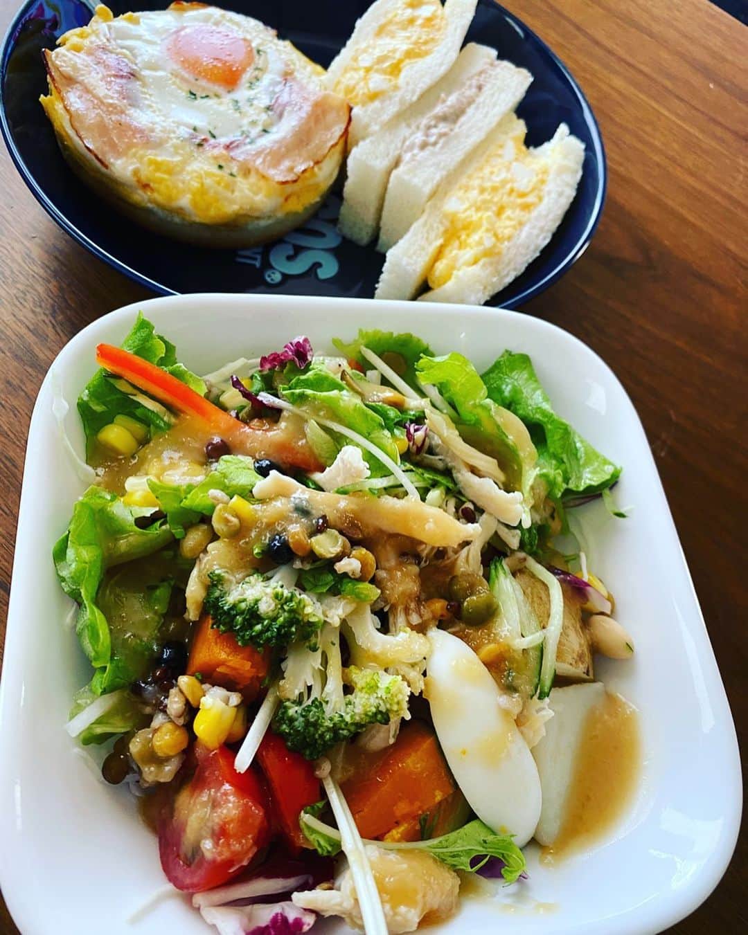 小沢仁志さんのインスタグラム写真 - (小沢仁志Instagram)「おはようさん❗️ 今日はバランス朝食で👍」9月20日 10時34分 - ozawa_hitoshi